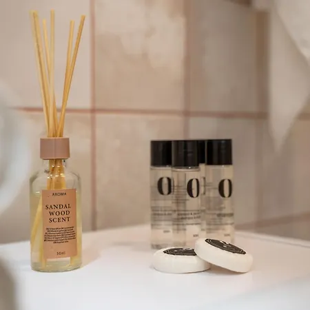 Neon 45 - Properunit Daire Wroclaw