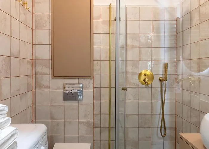 Neon 45 - Properunit 아파트 브로츠와프